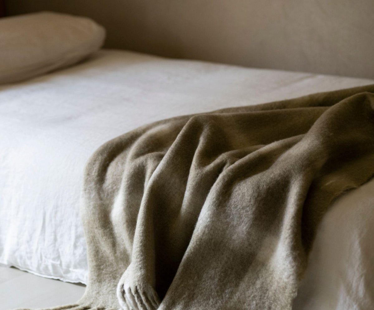 BEIGE TARTAN WOOL BLANKET 125X150CM