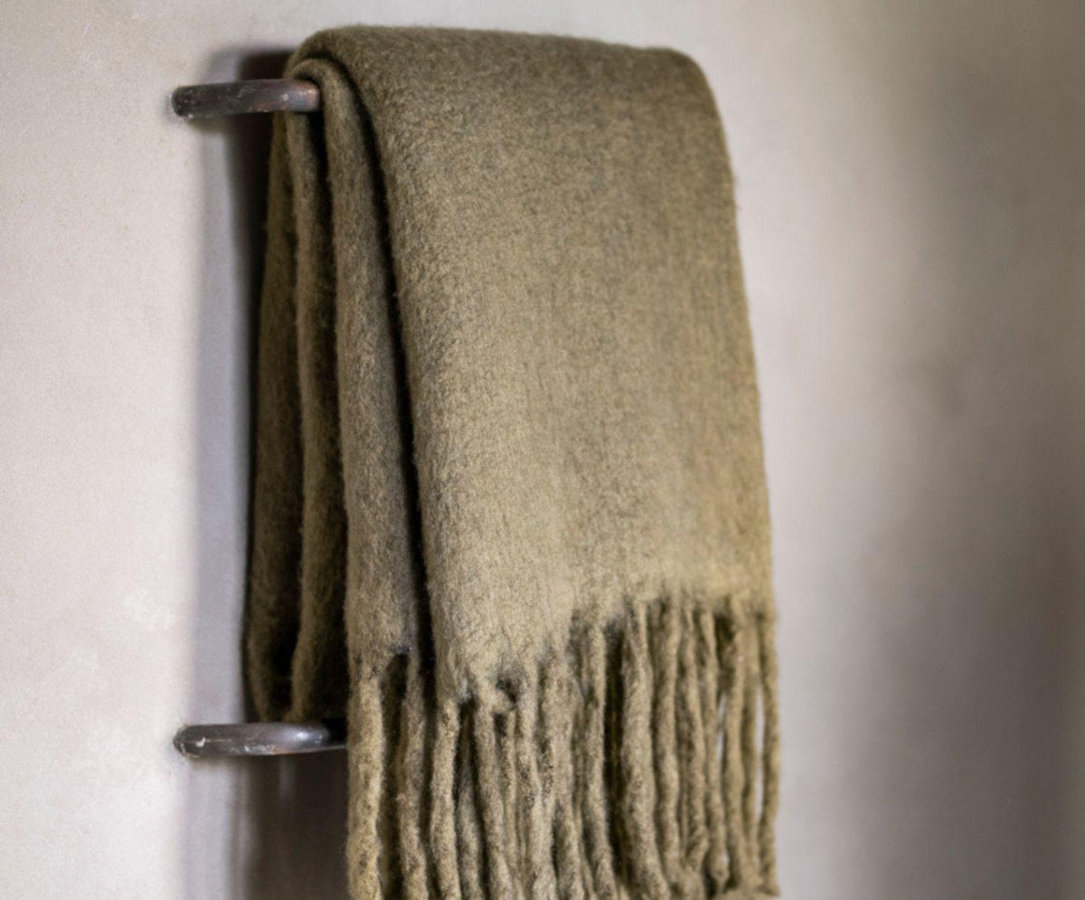 KHAKI WOOL BLANKET WITH FRINGES 125X150CM