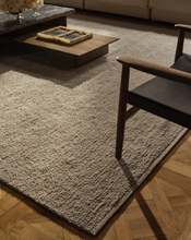 Carica l'immagine nel visualizzatore di Gallery, Archer armchair