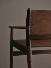 Carica l'immagine nel visualizzatore di Gallery, Archer armchair