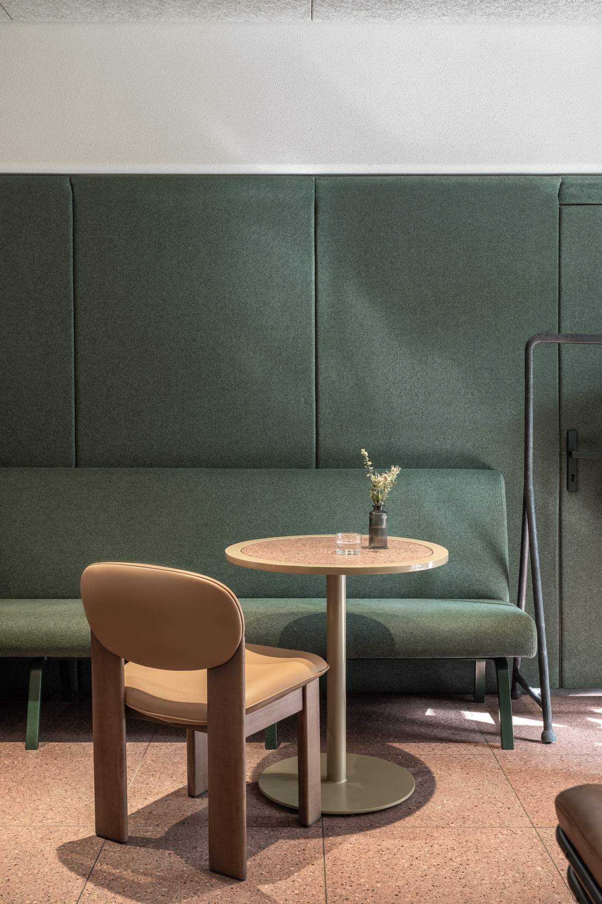 Archipen Chair
