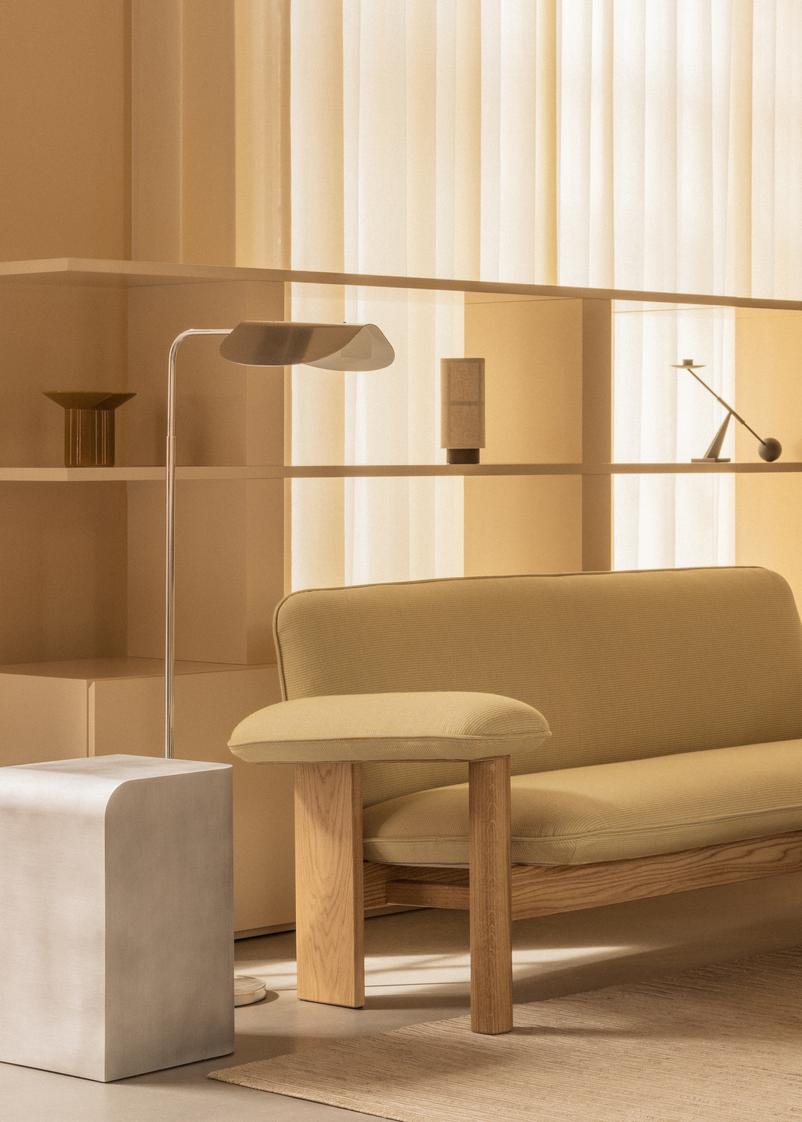 Wing Floor Lamp