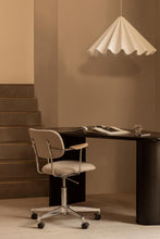 Laden Sie das Bild in den Galerie-Viewer, The Eclipse Desk