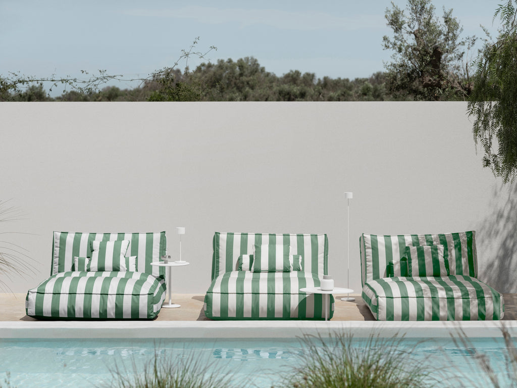 Outdoor Bed -STAY- colour Lily White/Duck Green - size 120 x 190 cm