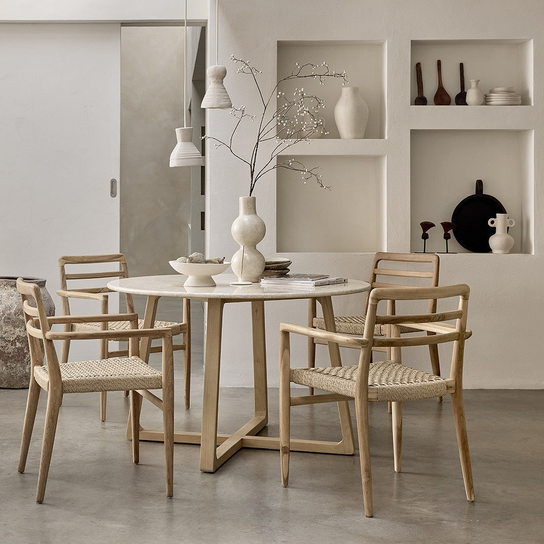 Infinity dining table Round