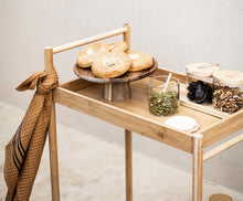 Carica l&#39;immagine nel visualizzatore di Gallery, BAMBOO WOODEN WAITRESS TROLLEY