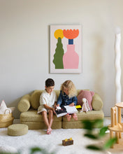 Carica l'immagine nel visualizzatore di Gallery, Matcha Settee