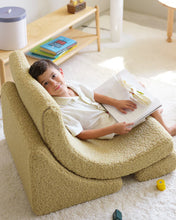 Laden Sie das Bild in den Galerie-Viewer, Matcha Moon Chair