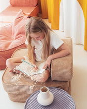 Laden Sie das Bild in den Galerie-Viewer, Brown Sugar Flip Chair