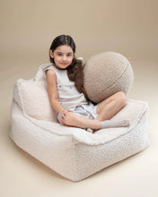 Carica l&#39;immagine nel visualizzatore di Gallery, Cream White Beanbag Chair