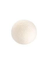 Carica l&#39;immagine nel visualizzatore di Gallery, Cream White Ball Cushion