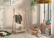 Carica l'immagine nel visualizzatore di Gallery, NATURE CLOTHING RACK OAK
