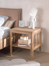 Cargar imagen en el visor de la galería, Solid oak wood bed w. bed side table