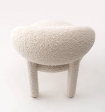 Carica l&#39;immagine nel visualizzatore di Gallery, Flock Chair CS1