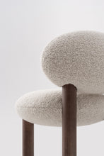 Carica l&#39;immagine nel visualizzatore di Gallery, Flock Chair CS2