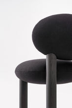 Laden Sie das Bild in den Galerie-Viewer, Flock Chair CS2