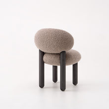 Carica l&#39;immagine nel visualizzatore di Gallery, Flock Chair CS2