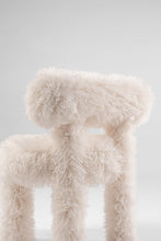 Cargar imagen en el visor de la galería, Chair Gropius CS1 Fluffy Edition