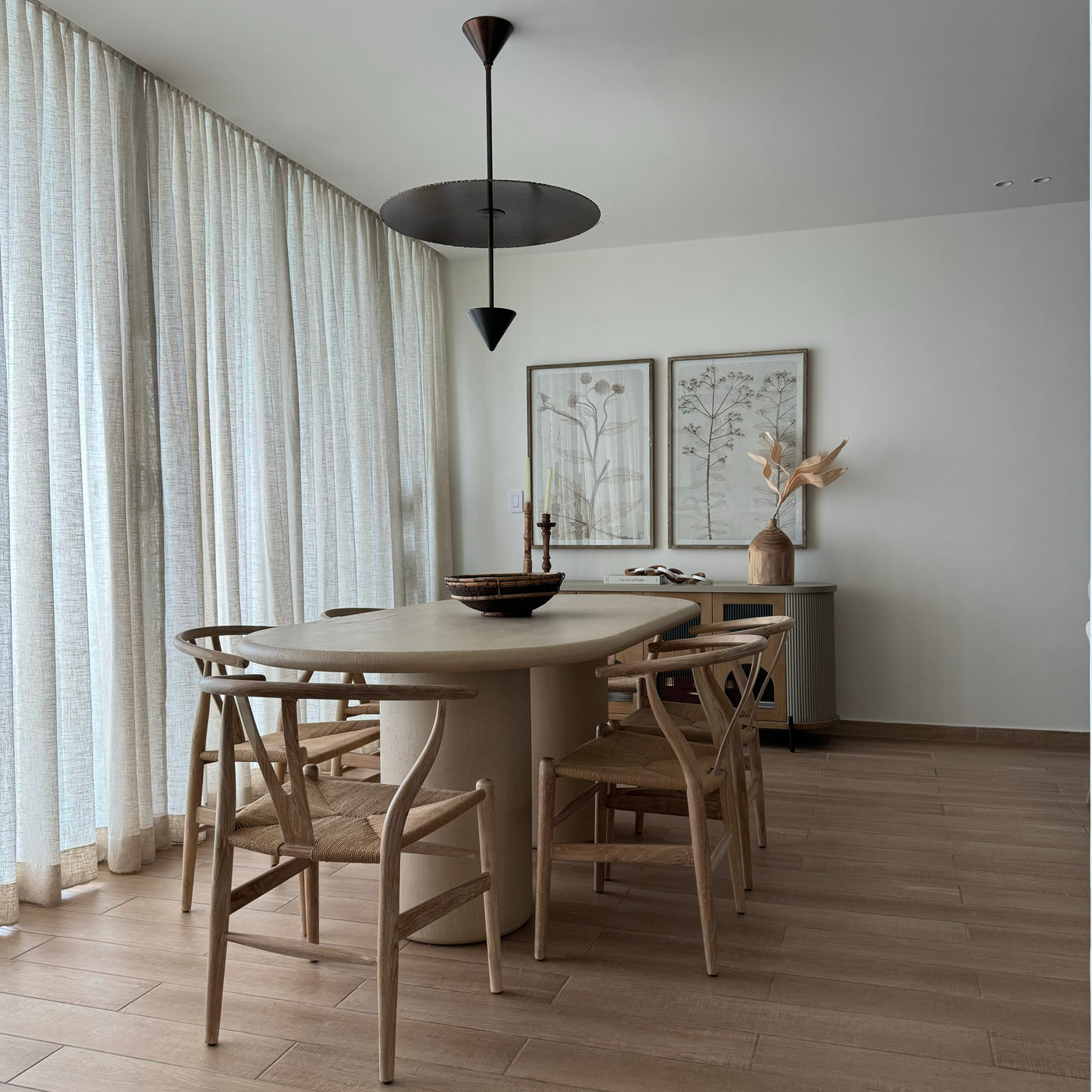 Mortex HAAKI - DINING TABLE