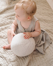 Load image into Gallery viewer, HILLA ball | linen