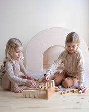 Laden Sie das Bild in den Galerie-Viewer, HUVILA building blocks | dune
