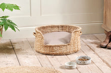 Load image into Gallery viewer, Jaiyuh Hemp Pet Bed - Natural - Small