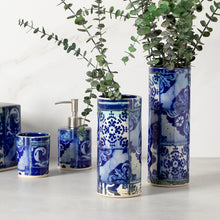 Laden Sie das Bild in den Galerie-Viewer, BOUTIQUE TISSUE 15CM, LISBOA BATH