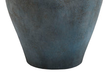 Laden Sie das Bild in den Galerie-Viewer, VASE TERRACOTTA 25X25X44 AGED GREY