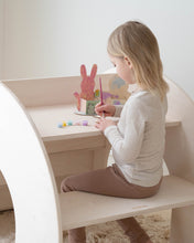 Cargar imagen en el visor de la galería, KUMPU Montessori bookshelf | white