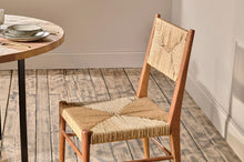 Laden Sie das Bild in den Galerie-Viewer, Lohanda Acacia &amp; Munja Grass Dining Chair