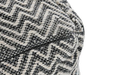 Carica l&#39;immagine nel visualizzatore di Gallery, FLOOR CUSHION COTTON 50X50X50 2750 GR, STRIPES