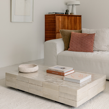 Carica l'immagine nel visualizzatore di Gallery, Coffee table Tilo - W120 D72 H23 - Light beige tile