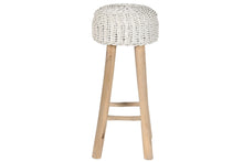 Laden Sie das Bild in den Galerie-Viewer, STOOL TEAK FIBRA TRENZADA 32X32X75 WHITE