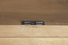Cargar imagen en el visor de la galería, SHOWCASE MANGO GLASS 240X50X205