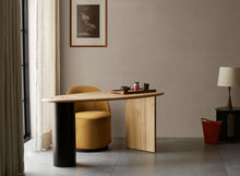 Laden Sie das Bild in den Galerie-Viewer, The Eclipse Desk