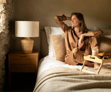 Carica l'immagine nel visualizzatore di Gallery, OAK WOOD BEDSIDE TABLE 45X40X60CM