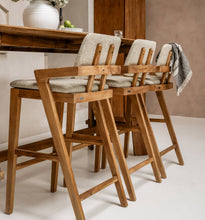 Cargar imagen en el visor de la galería, Noa Bar Chair Pale Khaki