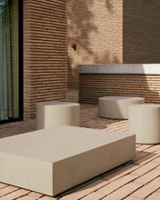Load image into Gallery viewer, Elements outdoor coffee table