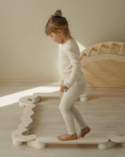 Charger l'image dans la galerie, POLKU balance beam L | birch