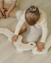 Charger l'image dans la galerie, POLKU balance beam L | birch