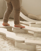 Charger l'image dans la galerie, POLKU balance beam L | birch