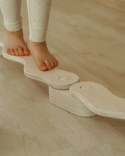 Charger l'image dans la galerie, POLKU balance beam S | birch