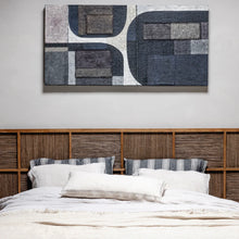 Laden Sie das Bild in den Galerie-Viewer, Coco Bed With Side Table