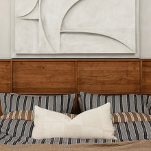 Charger l'image dans la galerie, Outline Bed With Side Table