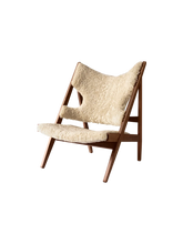 Carica l'immagine nel visualizzatore di Gallery, Knitting Lounge Chair, Sheepskin