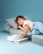 Laden Sie das Bild in den Galerie-Viewer, Peppermint Green Flip Chair