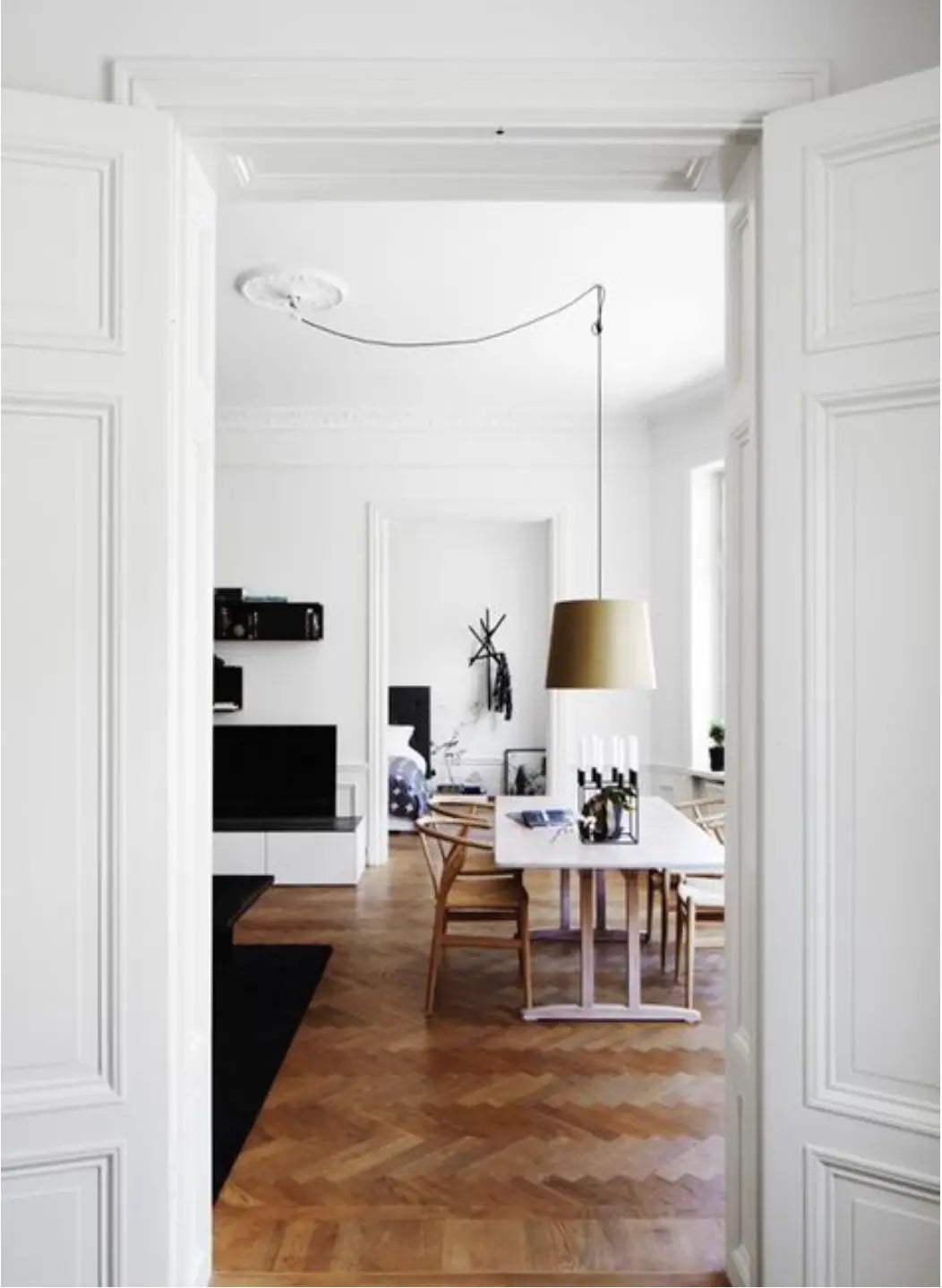 HANG 1 off-centre pendant