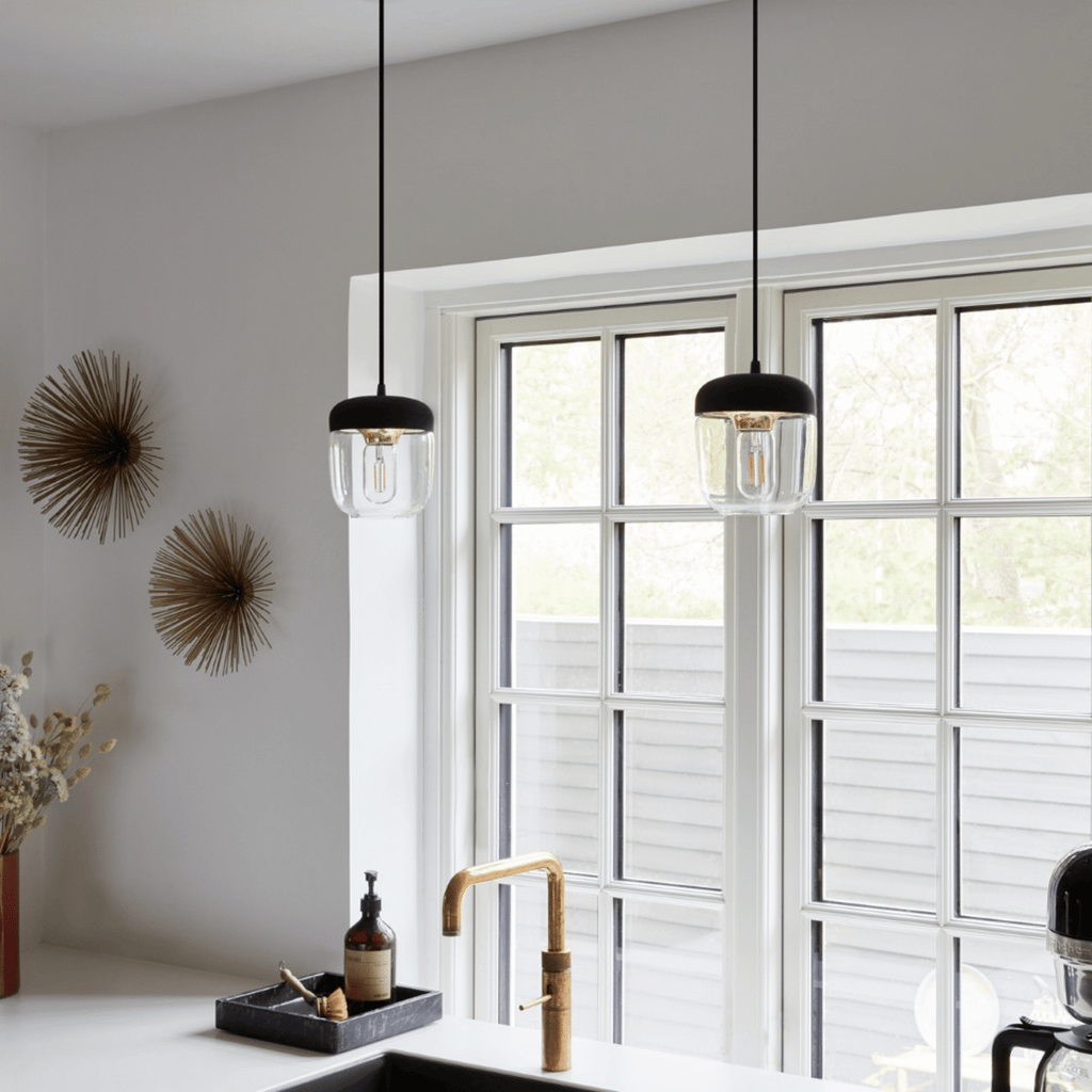 Acorn black/polished brass - lifestyle 3
