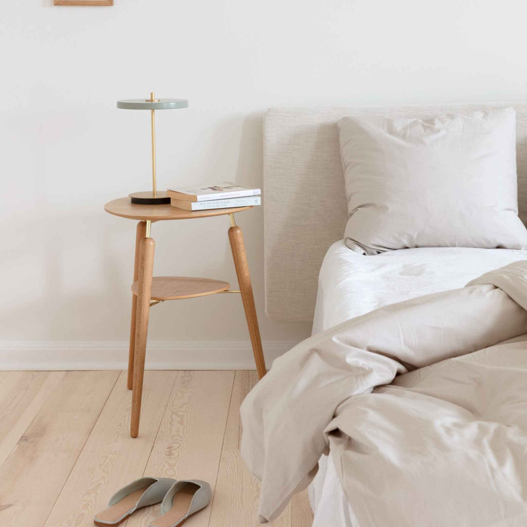 My Spot Oak Brass - lifestyle