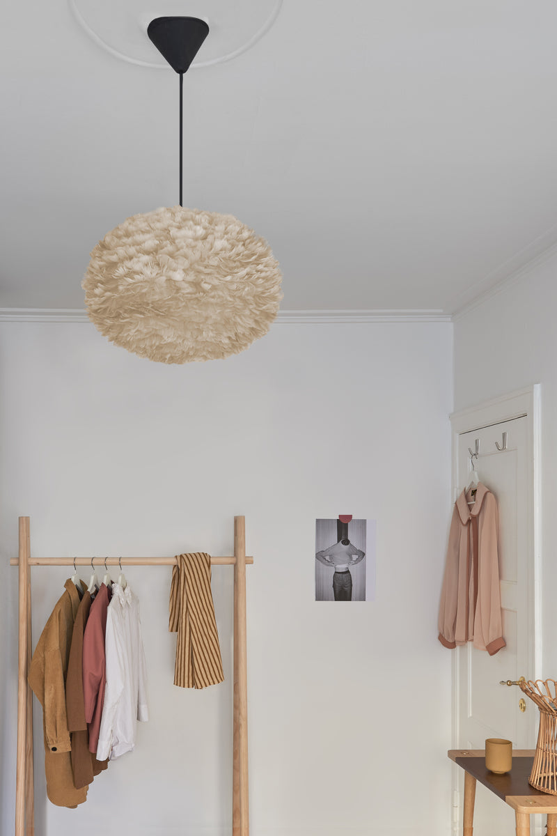 Eos Large Light Brown - lifestyle